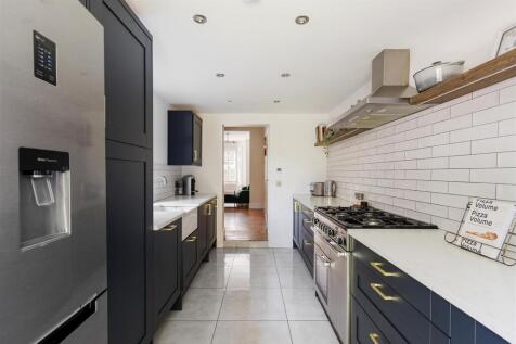 Brookfield Avenue, E17