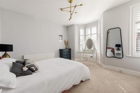 Brookfield Avenue, E17