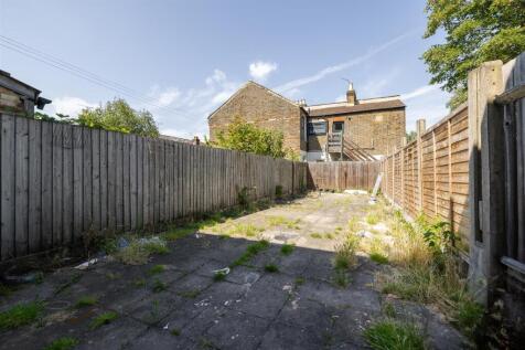 Queens Road, E17