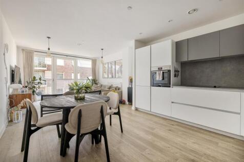 South Grove, E17