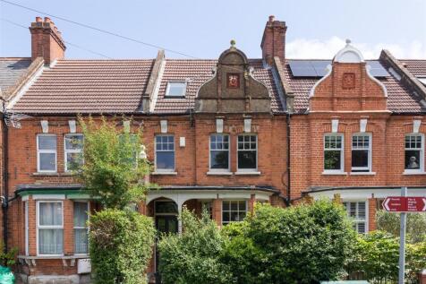 Pretoria Avenue, E17