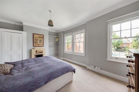 Pretoria Avenue, E17