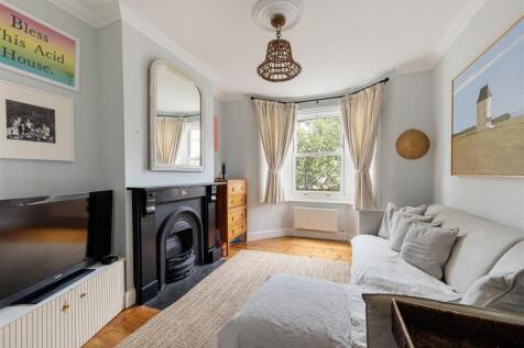 St. Johns Road, E17