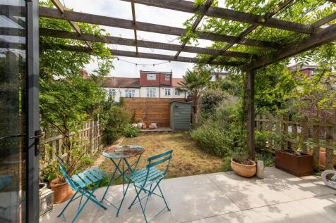 St. Johns Road, E17