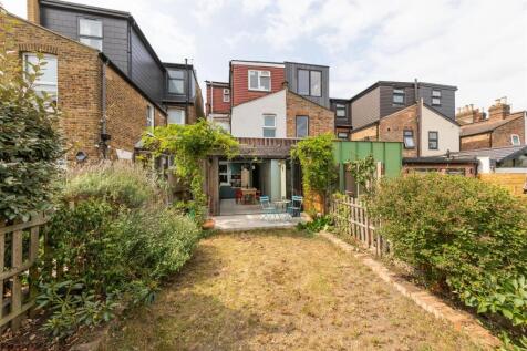 St. Johns Road, E17