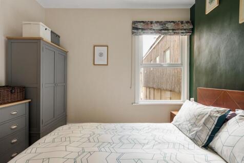 Francis Road, E10