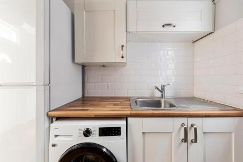 Francis Road, E10