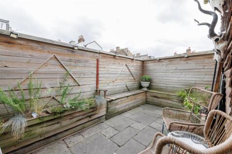Murchison Road, E10