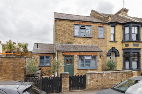 Murchison Road, E10
