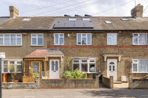 Lewis Avenue, E17