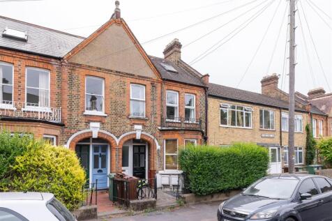 Courtenay Road E17
