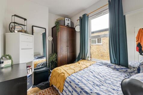 Courtenay Road E17
