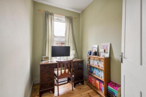 Courtenay Road E17