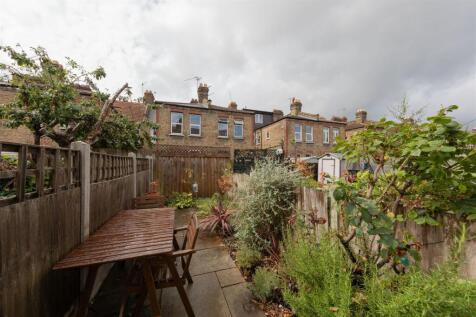 Seymour Road, E10