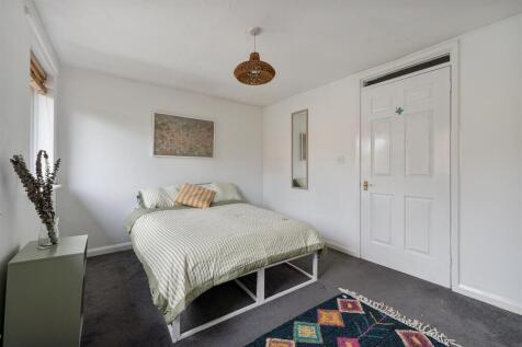 Marconi Rd, E10