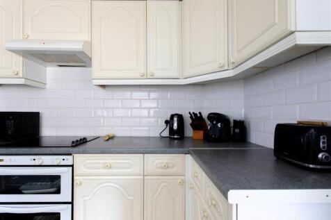 Rensburg Road, E17