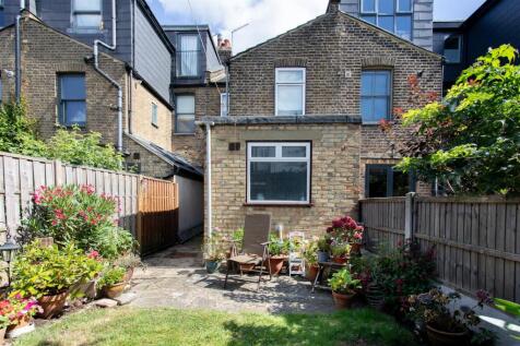 Rensburg Road, E17