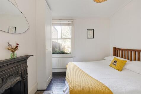 Theydon Street E17