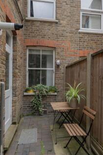 Theydon Street E17