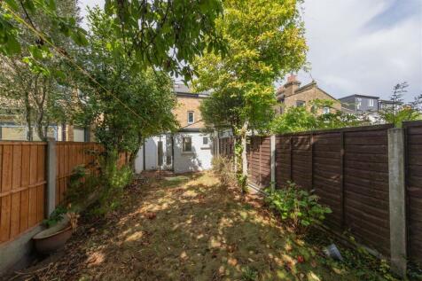 Barclay Road E17