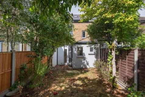 Barclay Road E17