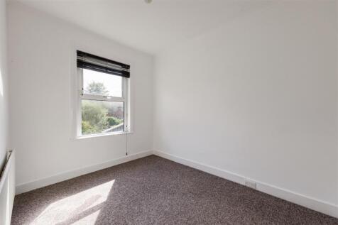 Barclay Road E17