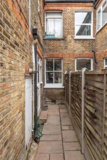 Carr Road, E17