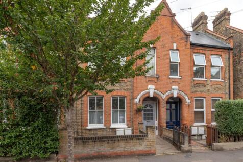 Carr Road, E17
