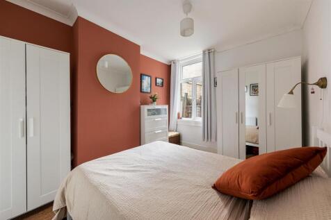Francis Road, E10