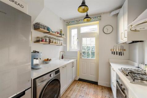 Winns Terrace, E17