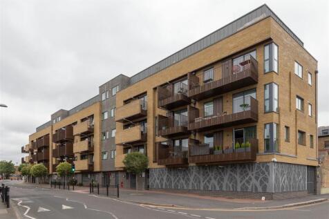 Mission Grove, E17