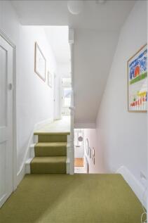 Upstairs-Hallway-2.jpg