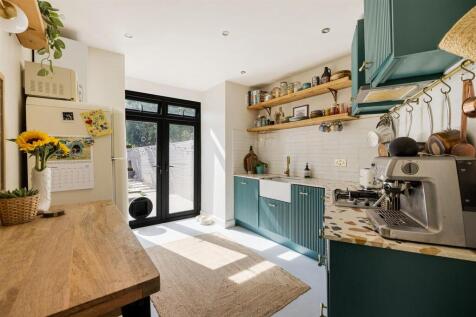 Brookscroft Road, E17
