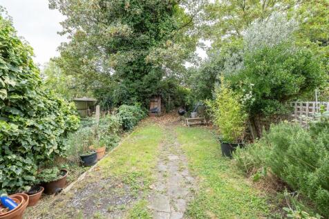 Carr Road, E17