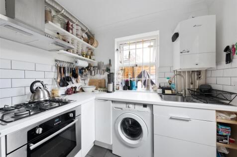 Lansdowne Drive, E8