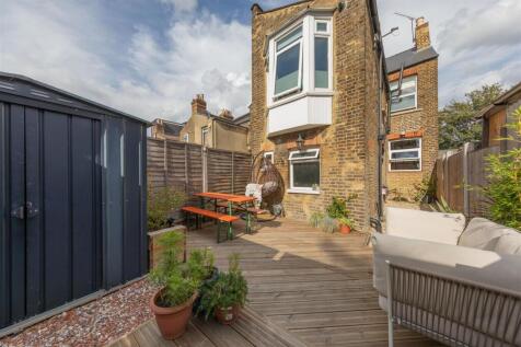 Belgrave Road, E17