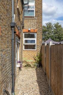 Belgrave Road, E17