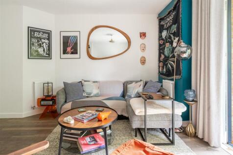 Living-Area-5.jpg