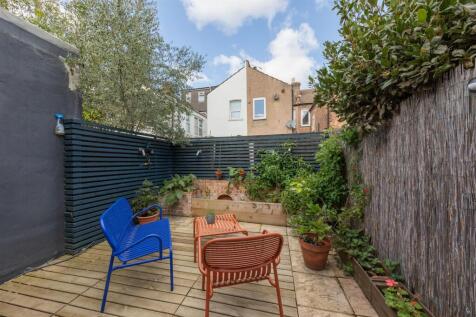 Dawlish Road E10