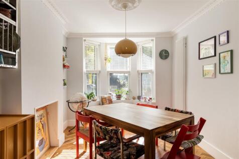 Dawlish Road E10