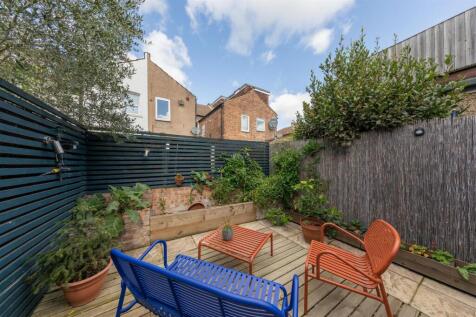 Dawlish Road E10