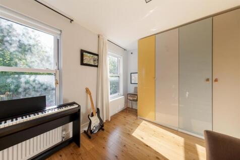 Dawlish Road E10