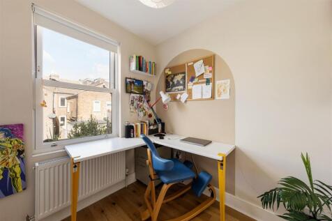 Dawlish Road E10