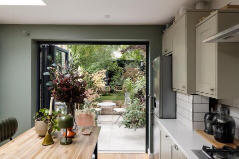 Barclay Road E17