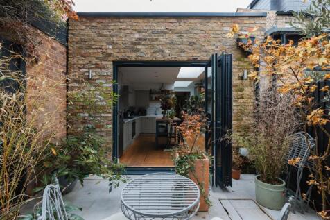 Barclay Road E17