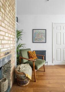 McEntee Avenue, E17