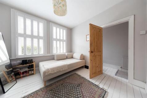 Brettenham Road, E17