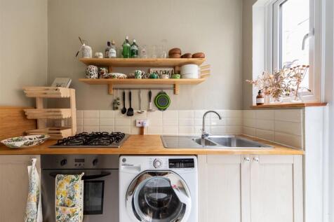 Brettenham Road, E17