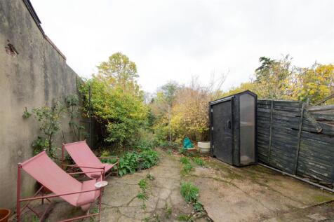 Grange Park Road, E10