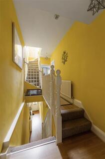 Pretoria Avenue, E17